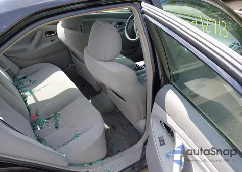 2011 Toyota Camry z USA, uszkodzony, nr VIN 4T1BF3EK1BU746600